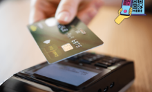 Transaksi pembayaran melalui perangkat seluler dengan dukungan payment gateway.